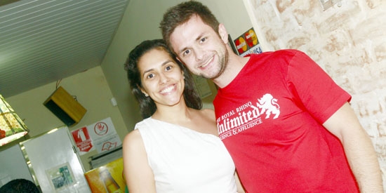 A chef de cozinha Juliane Salgado e Gustavo Neroni degustaram as delícias do Pastel do Lu na semana passada 